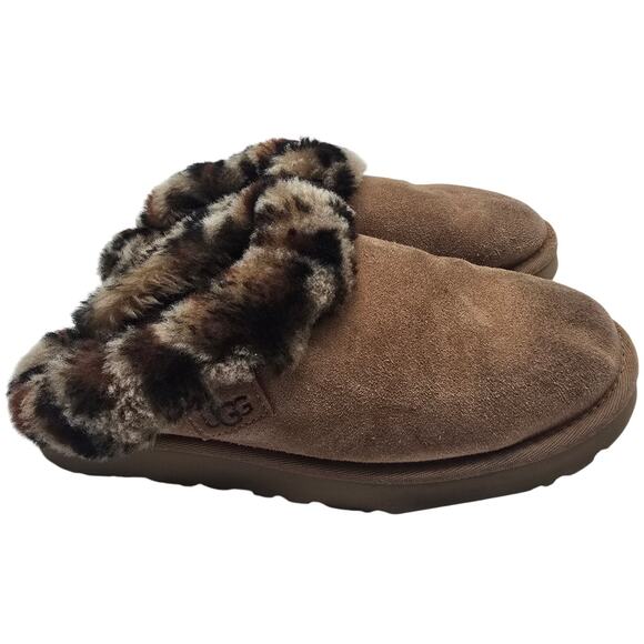 UGG Shoes - Ugg Women's Cluggette Leopard Print Slipper Sheepskin Suede Size 9